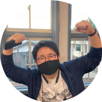 山地 駿徹